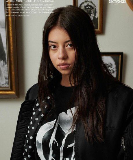 Amber Midthunder star hot pictures