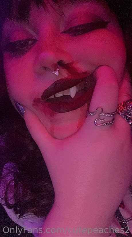 cutepeaches2 perfect model img