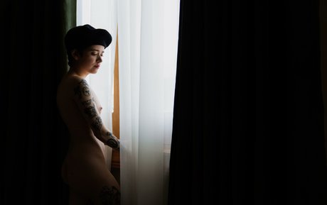 Ann Cid star beautiful pics