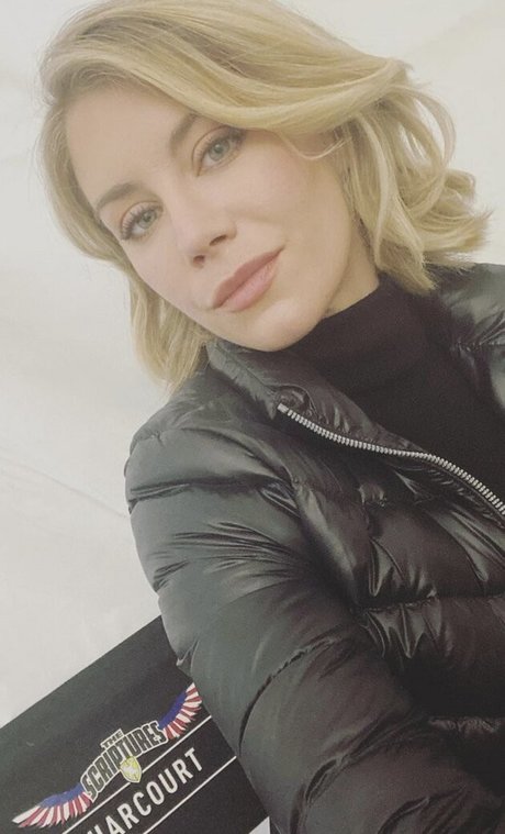 Jennifer Holland model pretty gallery