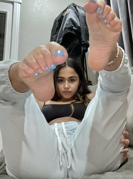 nerdy onlyfans pornographic pic