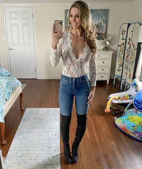 meaty pussy onlyfans free naked photos