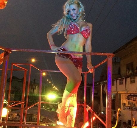 Isabel Madow sexy actress archive