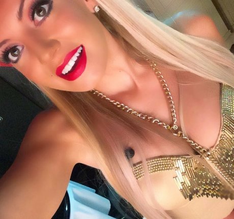 clothed onlyfans art naked photos