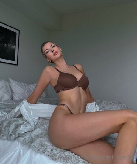 Harriet Everly pornstar exclusive archive