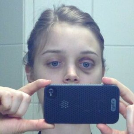 Bella Heathcote beautiful model images