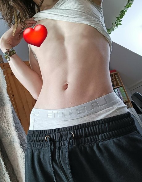 yona mlem porn model photo