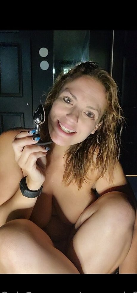 emgaudy3 model hot pic