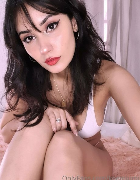 big tits brunette onlyfans erotic pictures