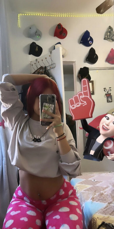 Karikyuti naked star image