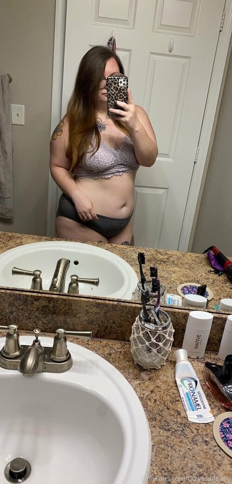 onlyflowersinhell adult actress pics