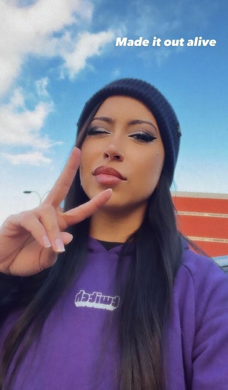 meghanelle pornstar pics