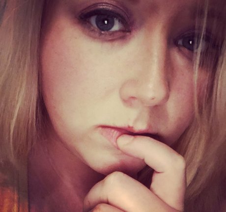 sourpanda69 model beautiful image