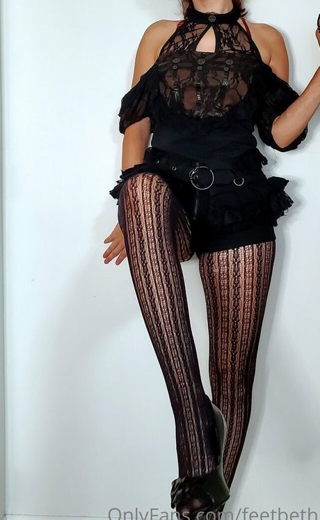 feetbeth star erotic images