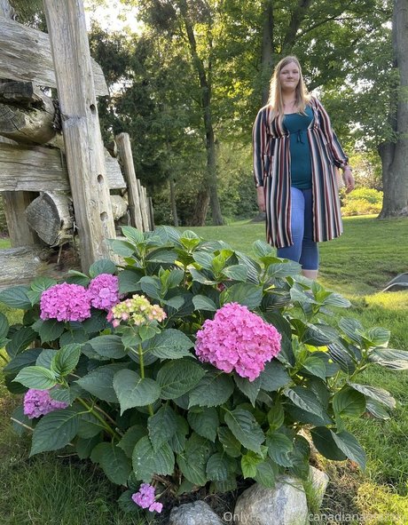 lesbian massage onlyfans free naked photo