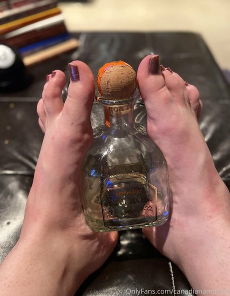 hairy vagina onlyfans erotic photos