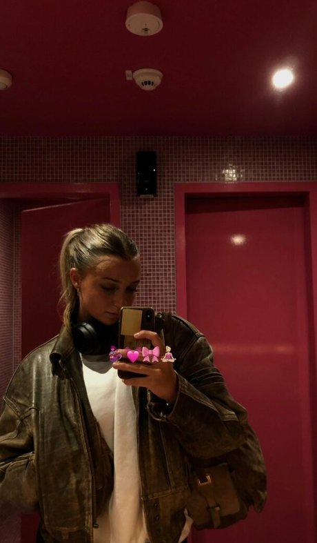 Elly Anne art pornstar images