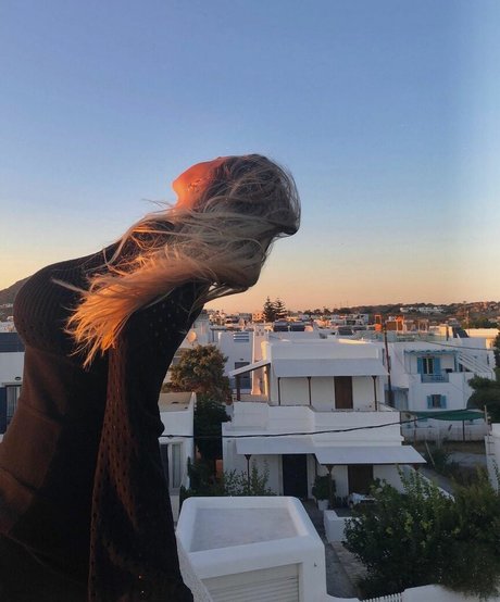 Elly Anne star nude picture