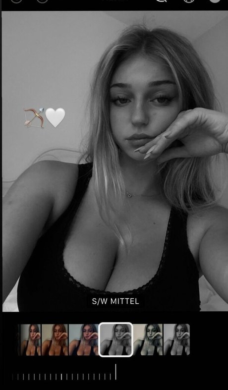 Elly Anne porn star photo