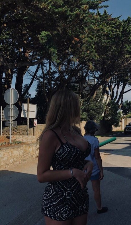 Elly Anne exclusive pornstar picture