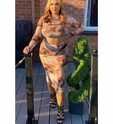 Caoimheeee model naked gallery