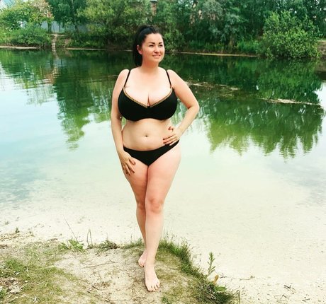 pretty pussy onlyfans free naked image