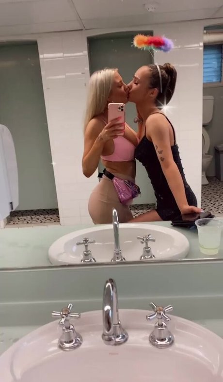 blonde babe onlyfans hot sex images