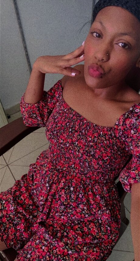 Wanda Pricila model erotic img