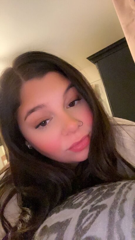 Lily Watson xxx model photo