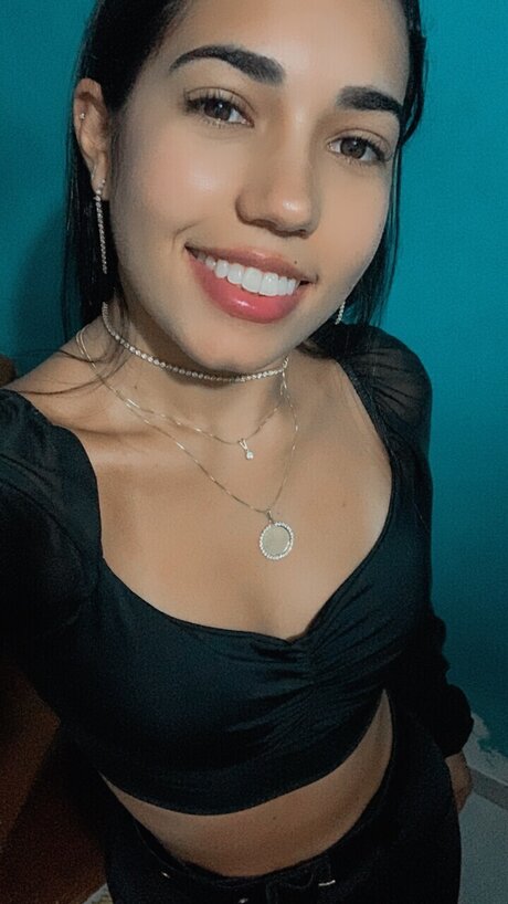 Manuela Berbert star beautiful image