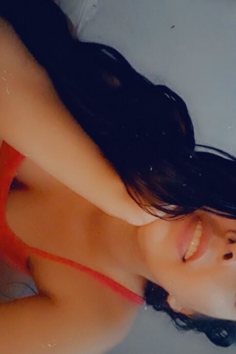 Dania porn model img