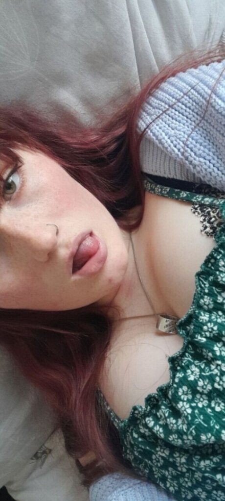 Vyperbaby top pornstar img