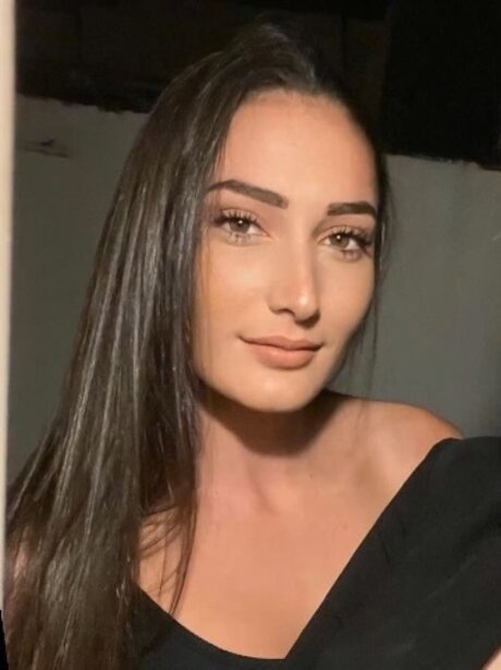 Keity model adult picture