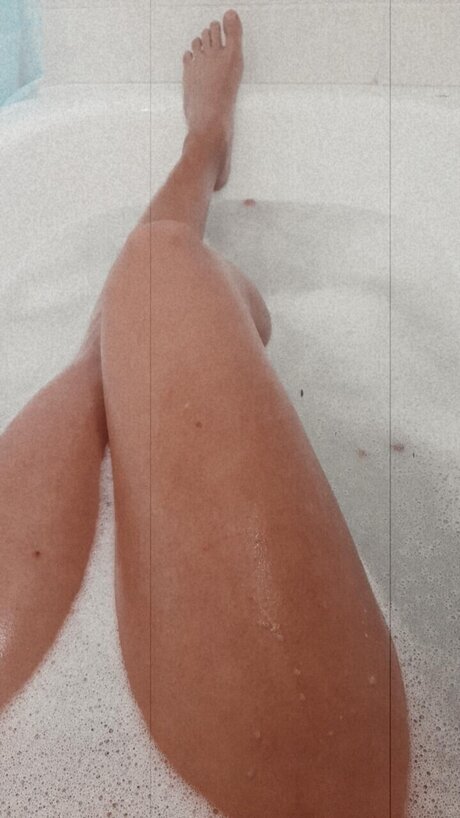 Mica Cabrelle pretty model photos