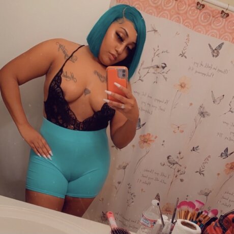 GlamDoll pornstar sex images