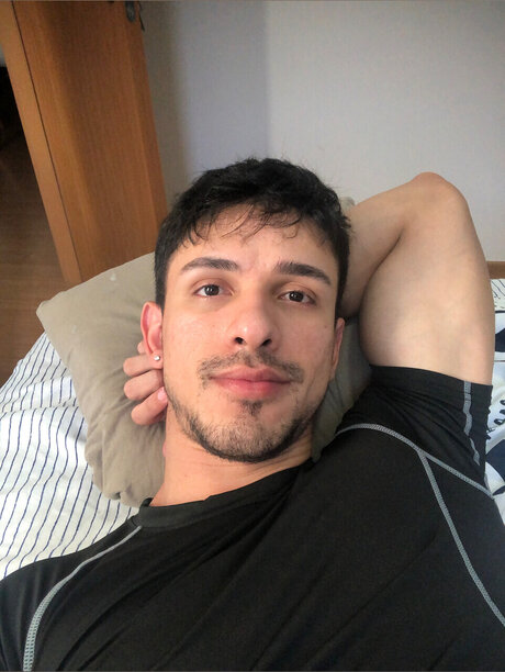 Holer Levi hd pornstar picture