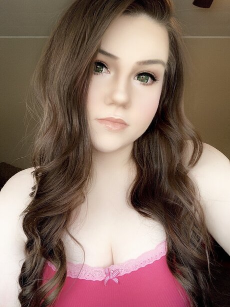 Renee_ model adult image