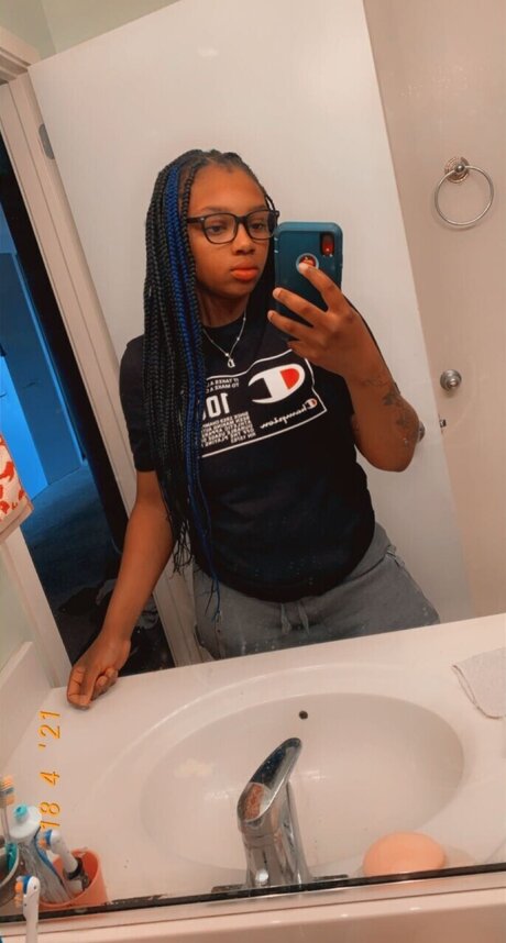 DessyBaeeee star perfect image