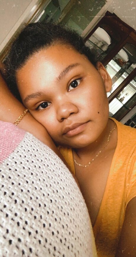 BigBlondeCurls nude actress pics