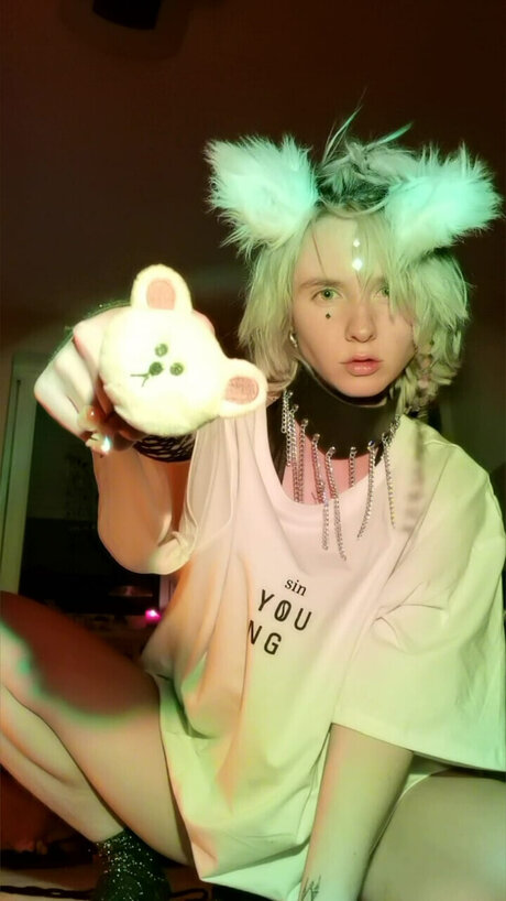 Alien Priestess best pornstar image