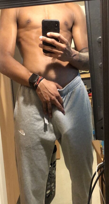 WillieDErnest porn star img