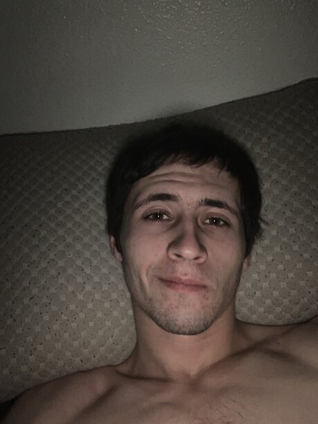 Gwinnythepoo erotic star image