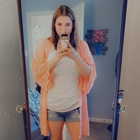 Elizabeth Kendall model pornographic photos