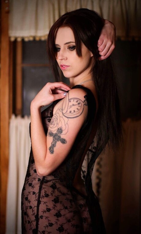 Selena Love pornstar pretty picture