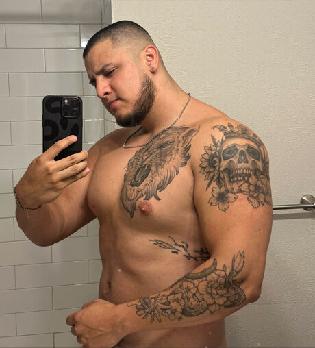 Oscar Juca pornstar naked pictures