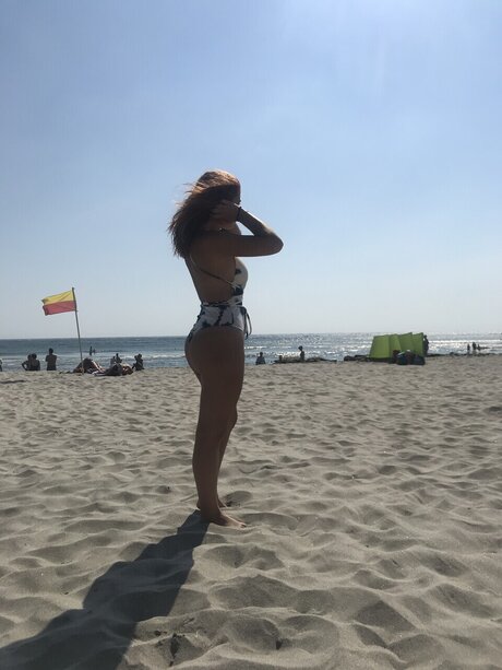 Rebecca Adams hd star pictures