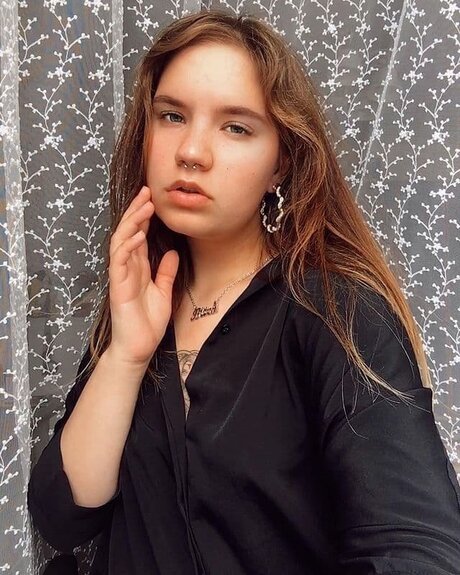 Vittoria exclusive actress gallery