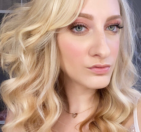 Celesta Roelandt beautiful actress photo