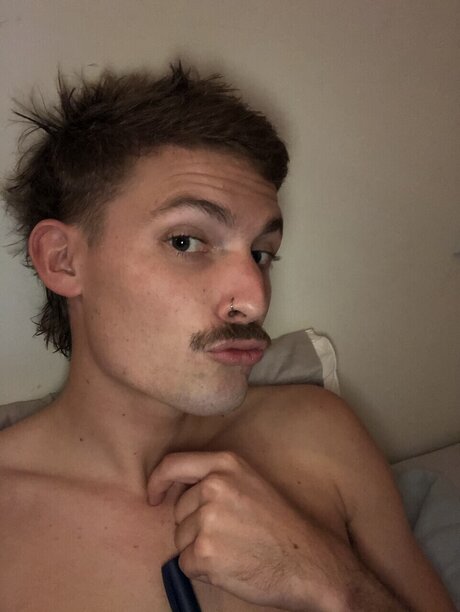 Slipping Willy pornstar top pictures