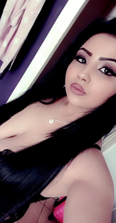 Adriana1998 model perfect img